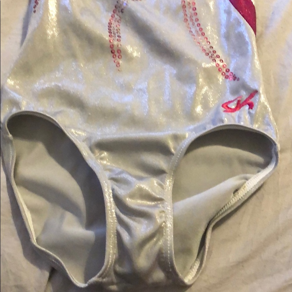 Cute silver and Maroon sparkles leotard! - Picture 2 of 4
